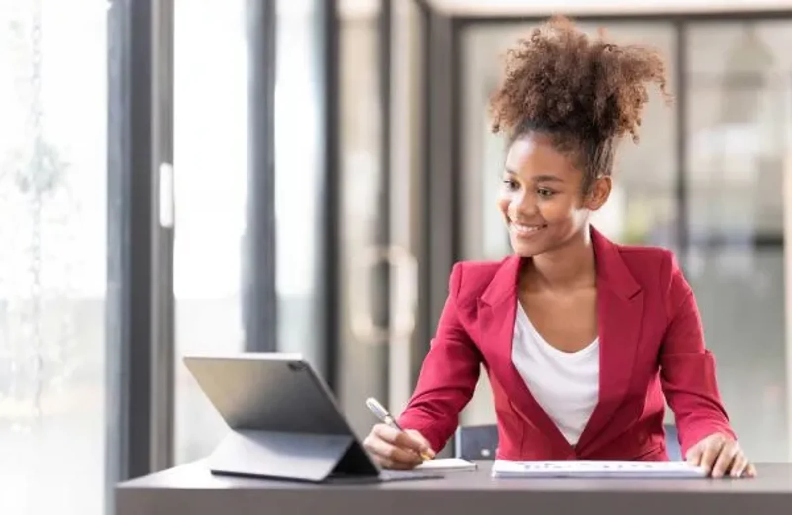 Top 10 Executive Assistant Skills to Cultivate for Success!