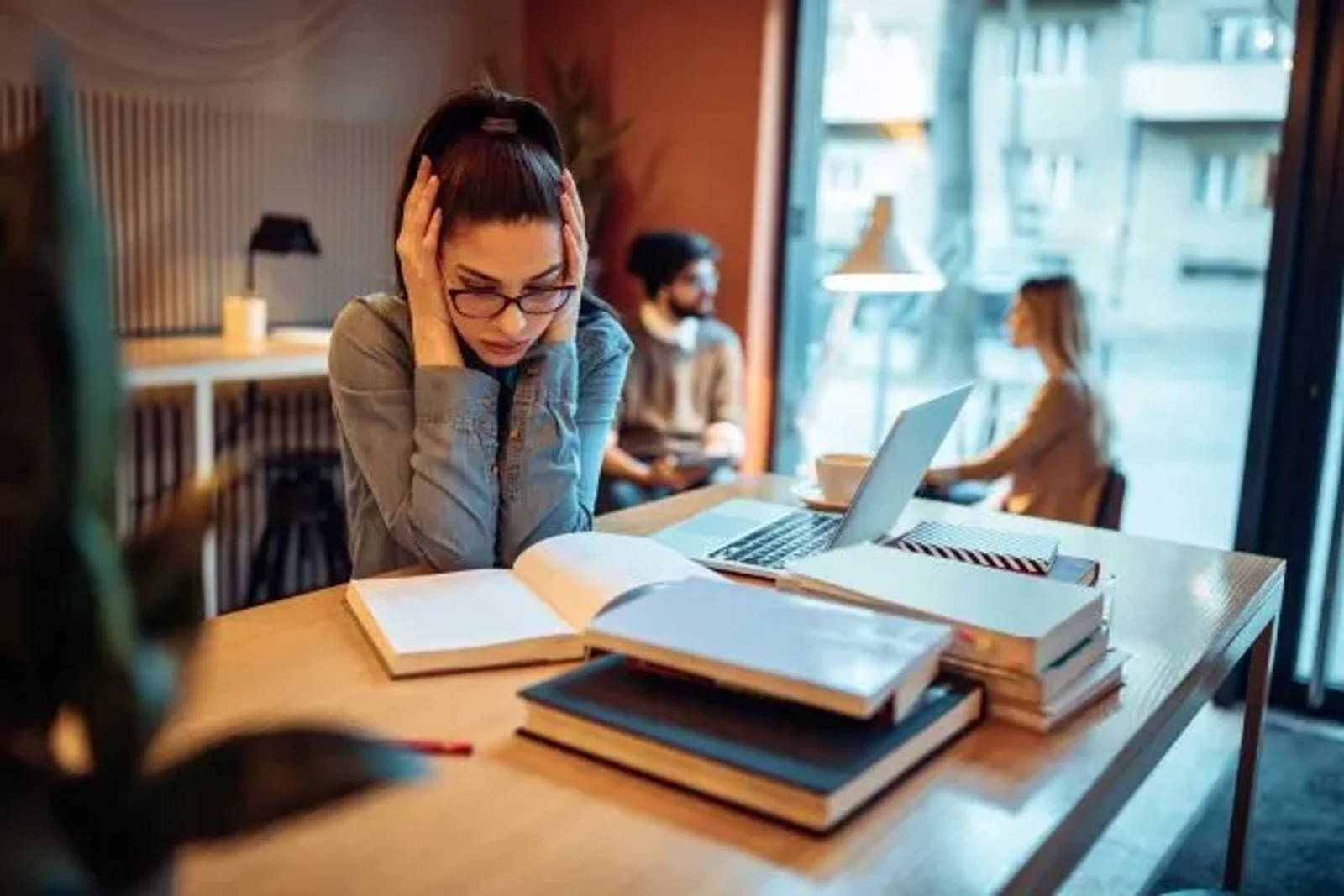 Overwhelmed at College? 5 Tips to Turn Struggles into Success!