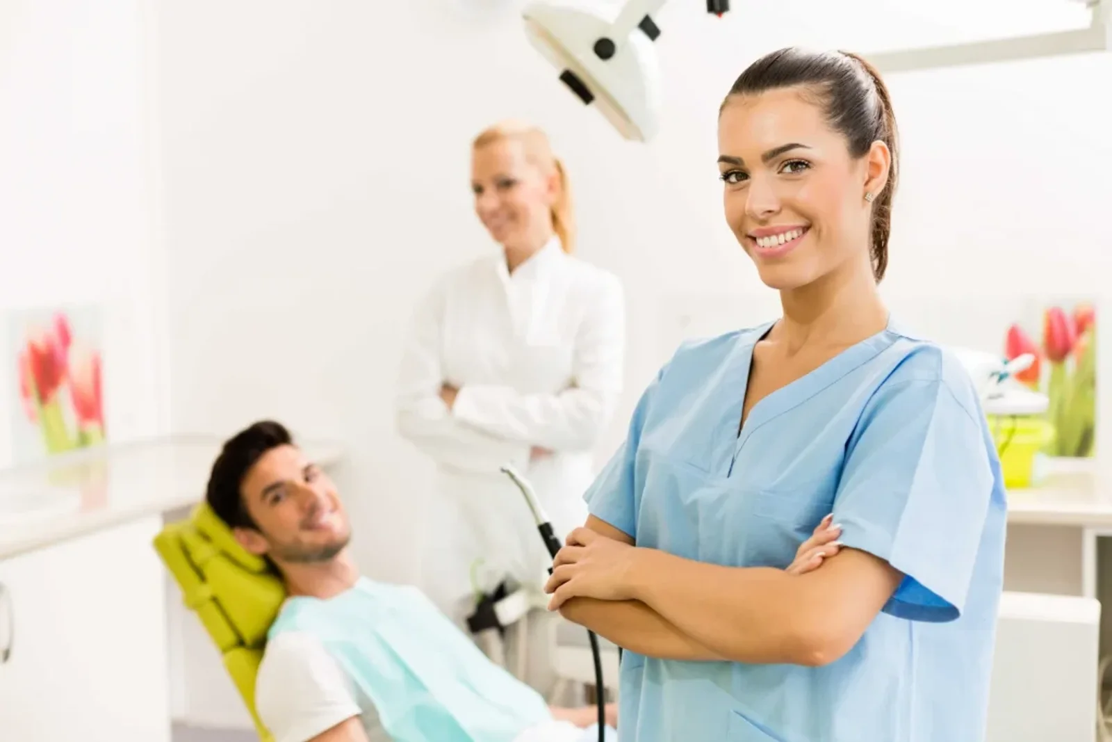 A Day in the Life of a Dental Assistant: Duties, Skills, and What to Expect