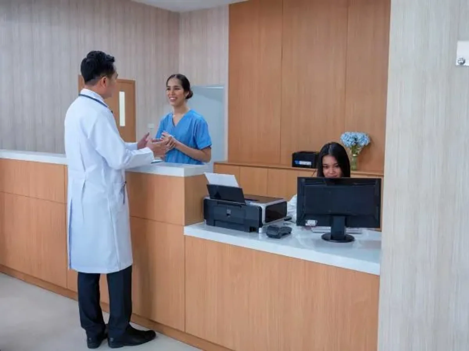 Inside Medical Office Administration, Skills and Career Outlook