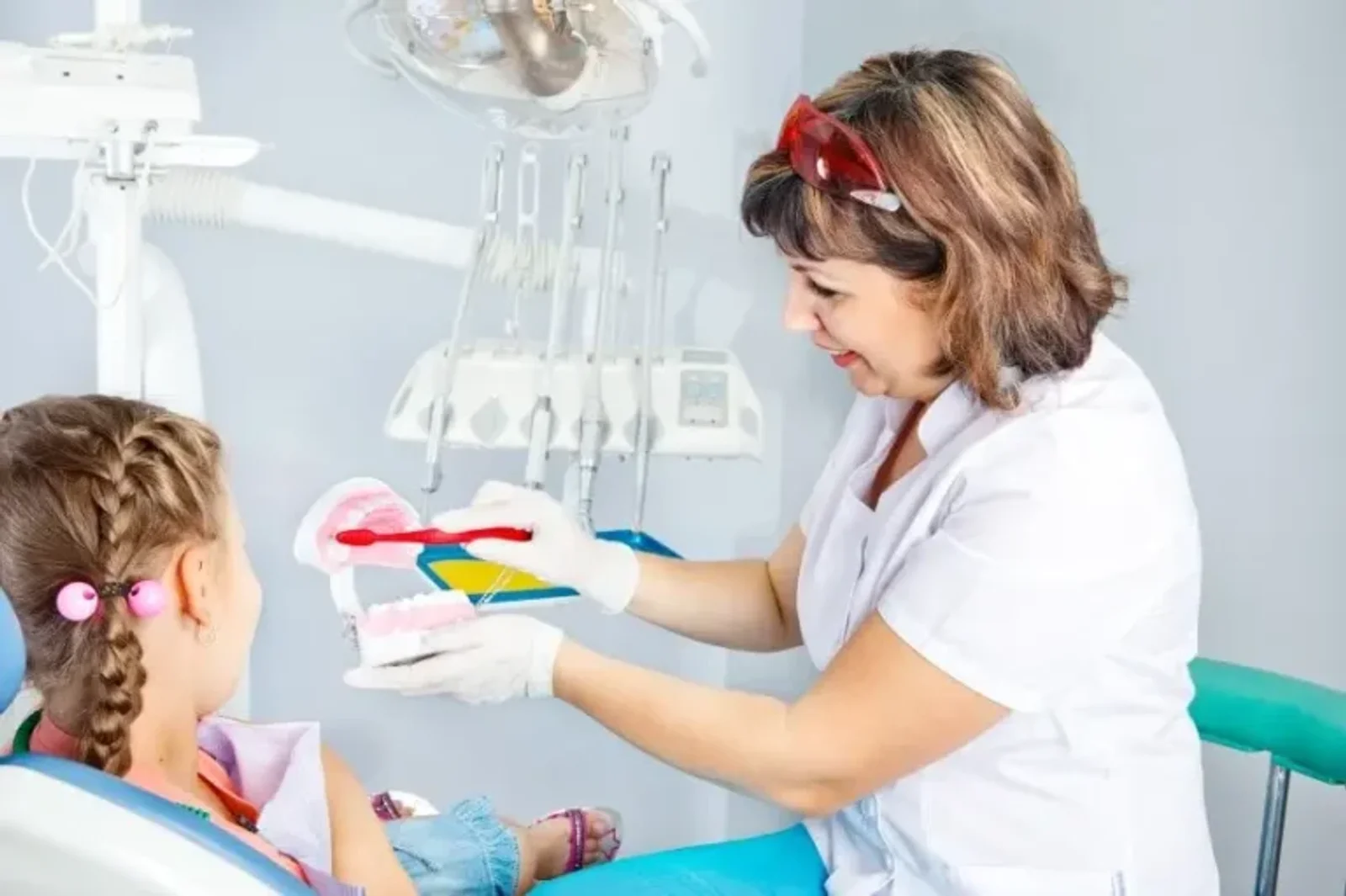 A Guide to Pediatric Dentistry for Future Dental Assistants