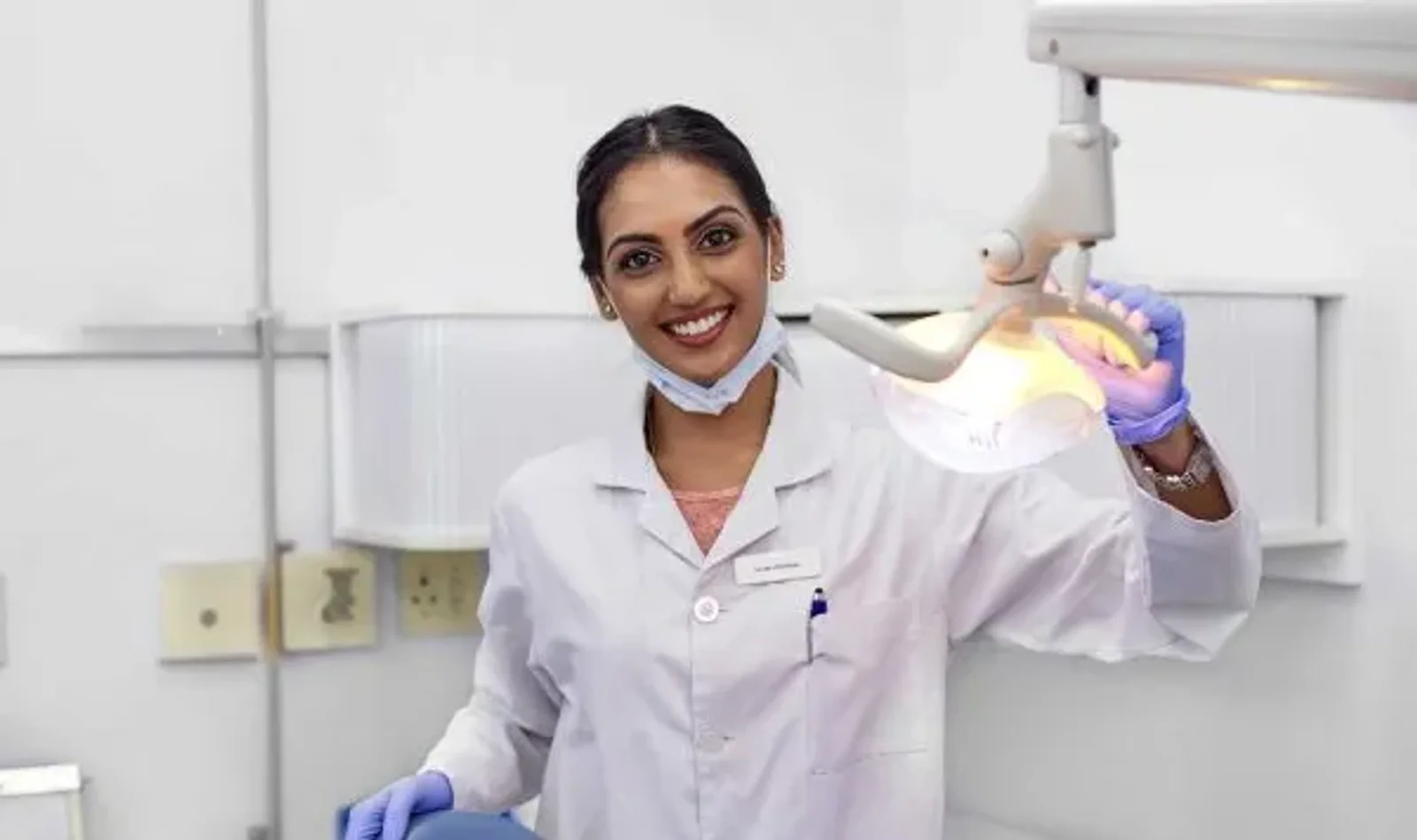 How to Ace Your First Days Working as a Dental Assistant