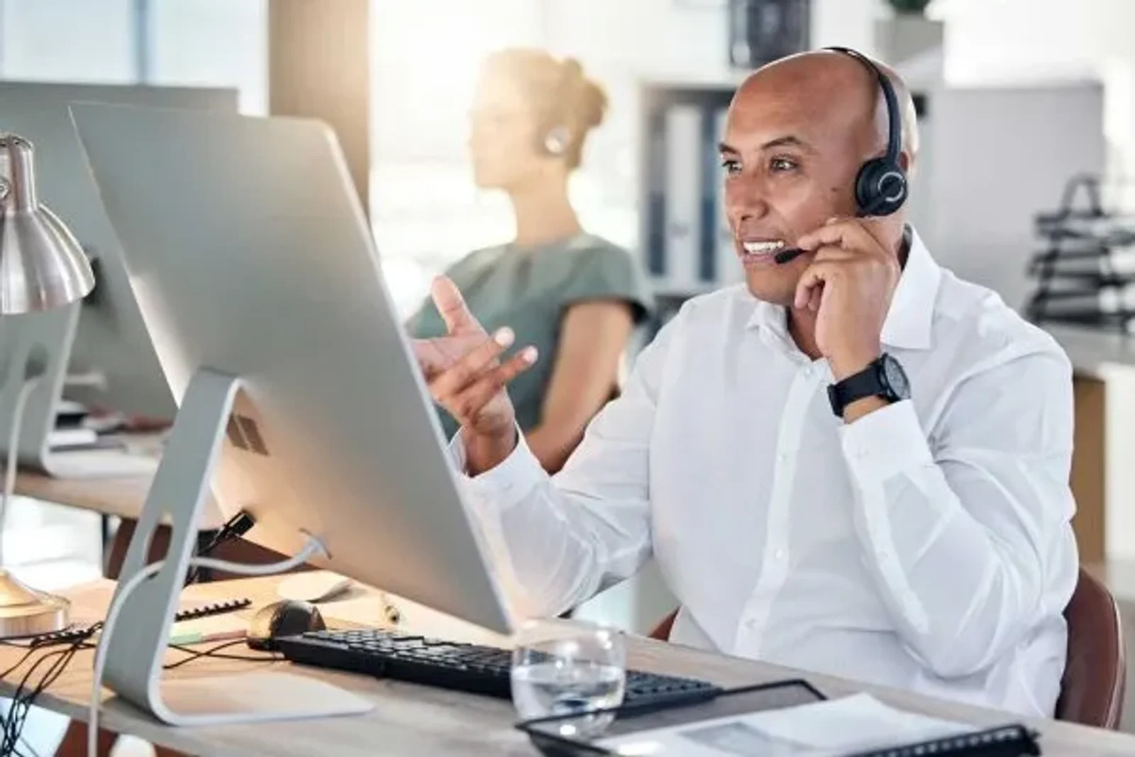 The Smart First Step to Launch Your IT Career – Become a Help Desk Tech