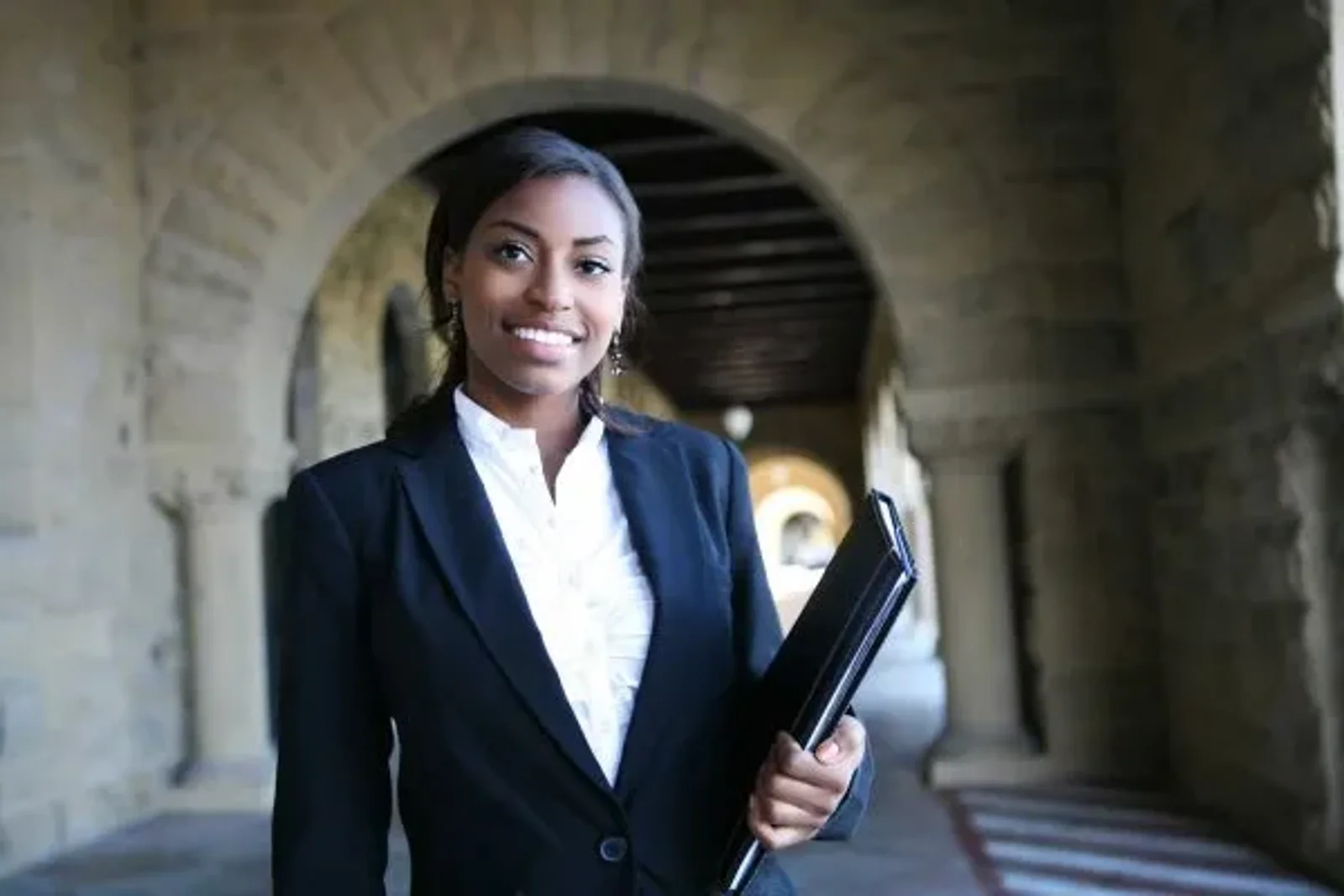 Your Guide to Becoming a Paralegal in Ontario