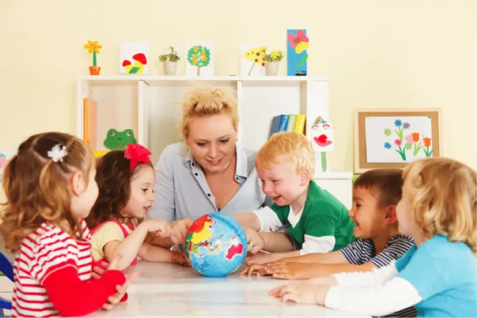 Essential Communication Skills for Early Childhood Assistants