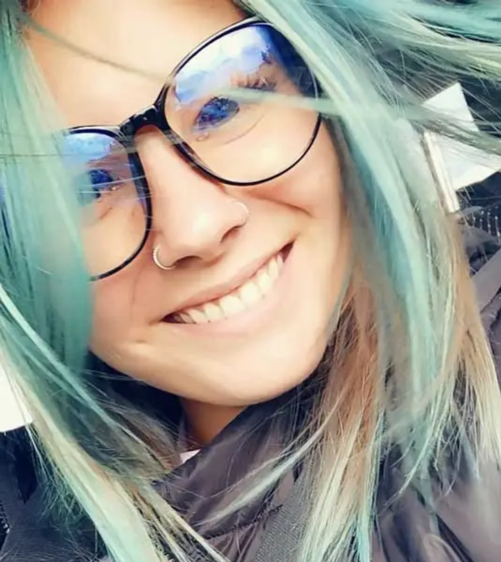 From Burn Out to a Brilliant, Medical-Lab-Technician, Future – Carleigh’s Story
