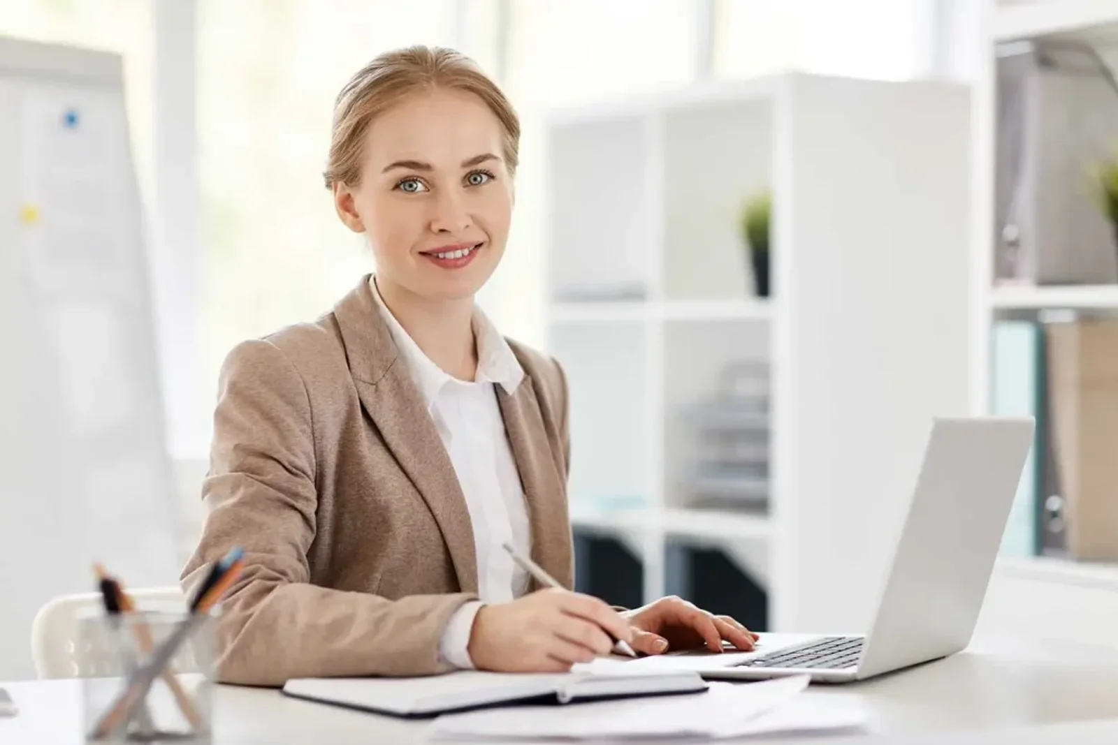 A Career Choice to Put You on Top – Accounting & Payroll Lead-Edge Benefits