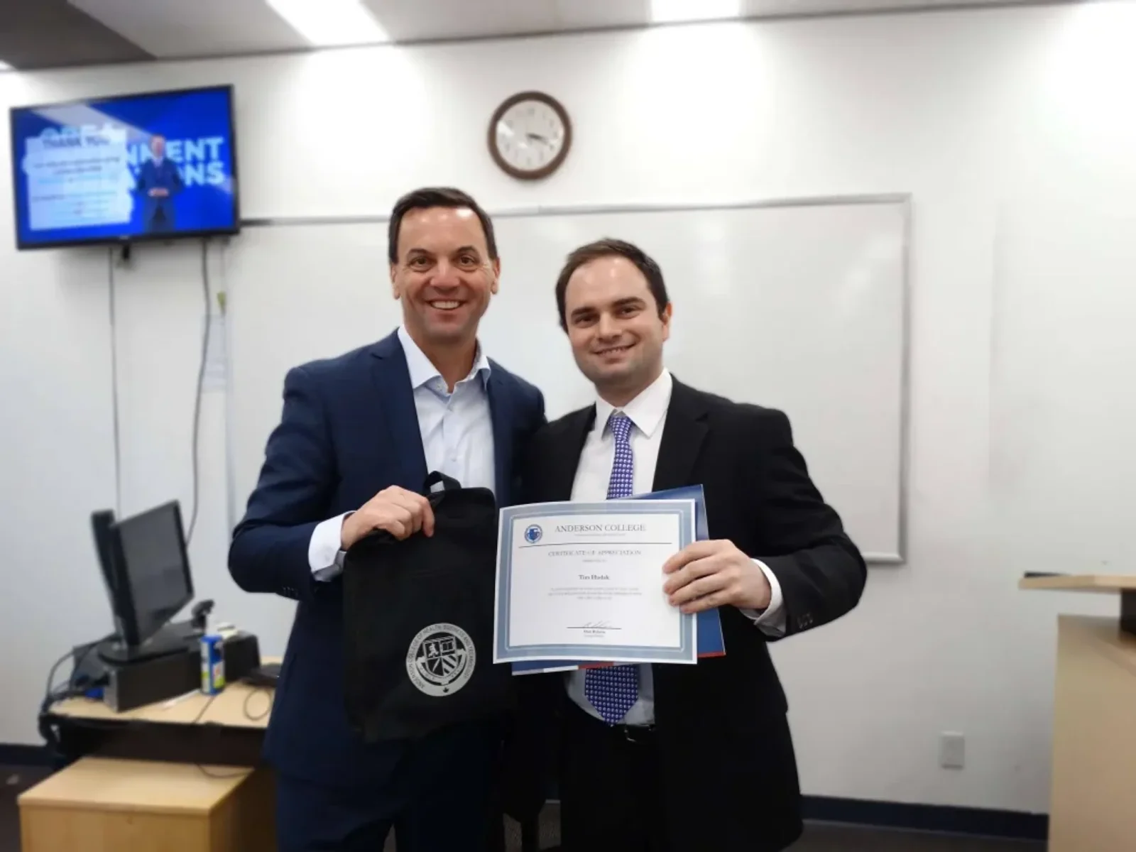 Tim Hudak Visited Anderson’s Law Clerk Class!