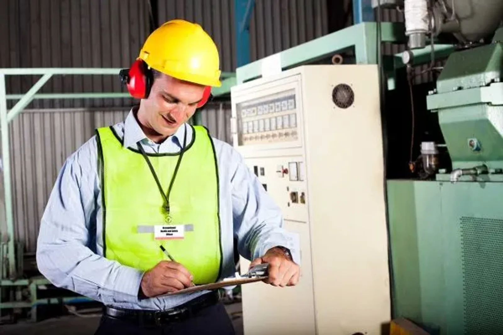 Your Role in Protecting Employee Well-Being – Explore a Career in OHS