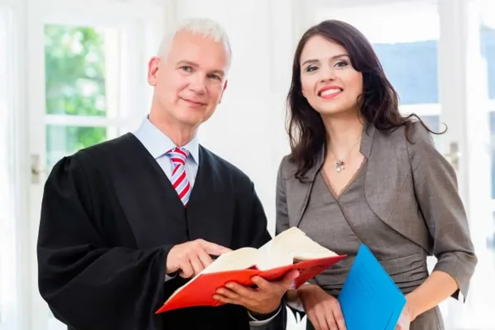 Powerful Job Prospects for Paralegal Diploma Graduates
