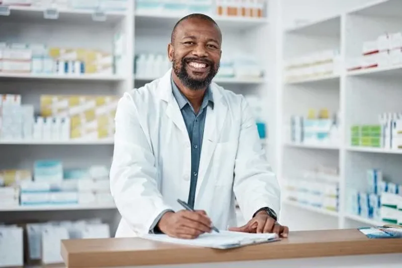 5 Fabulous Reasons to Launch a Pharmacy Assistant Career