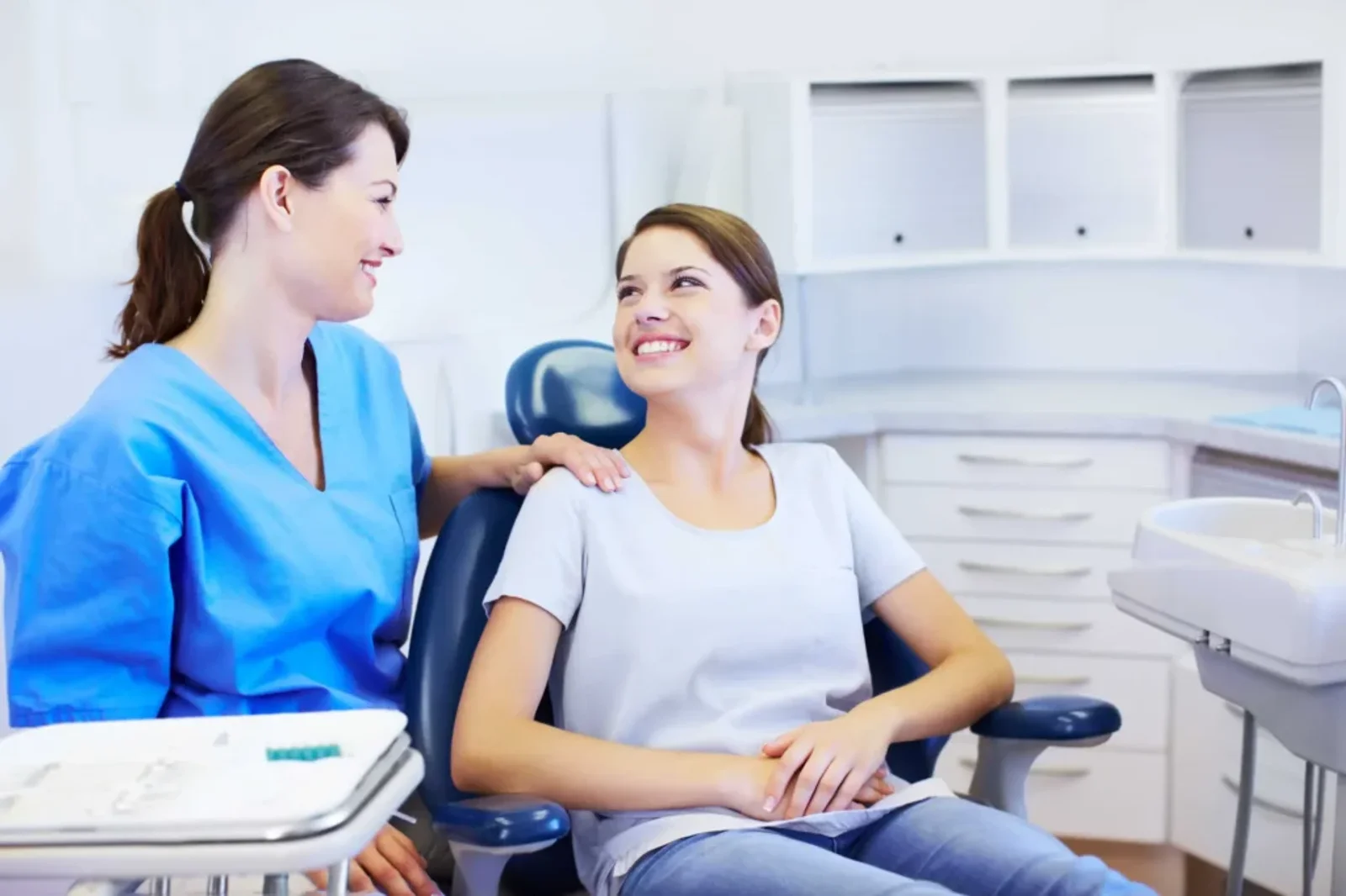 Oral Health Recommendations You Can Give After Dental Assistant School
